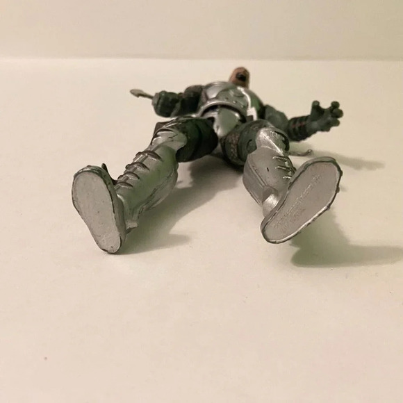 1996 Mcfarlane Toys Total Chaos Dragon Blade  6 Inch Tall Action Figure - Picture 9 of 12